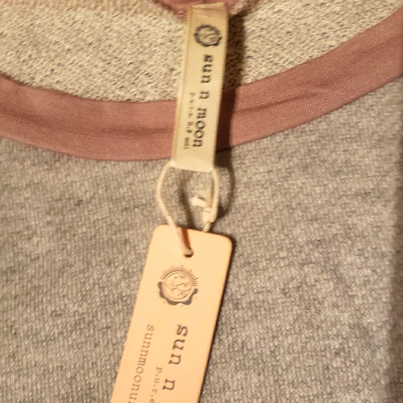 Dolman sequin sleeve top - Picture 1 of 3